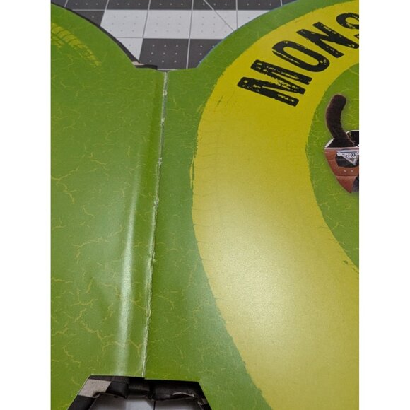 Monster Truck Record Beakers Super Stars book Carlton KIDS HC 2019 round shape - Picture 8 of 12